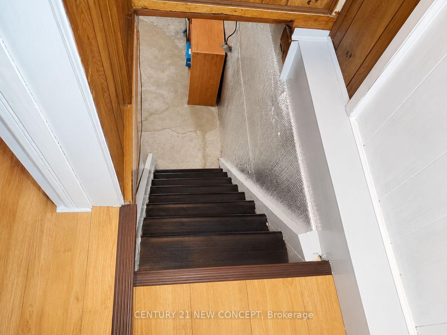 Photo 17 of 106 Emerald Street N, Hamilton, Landsdale — HOMEH