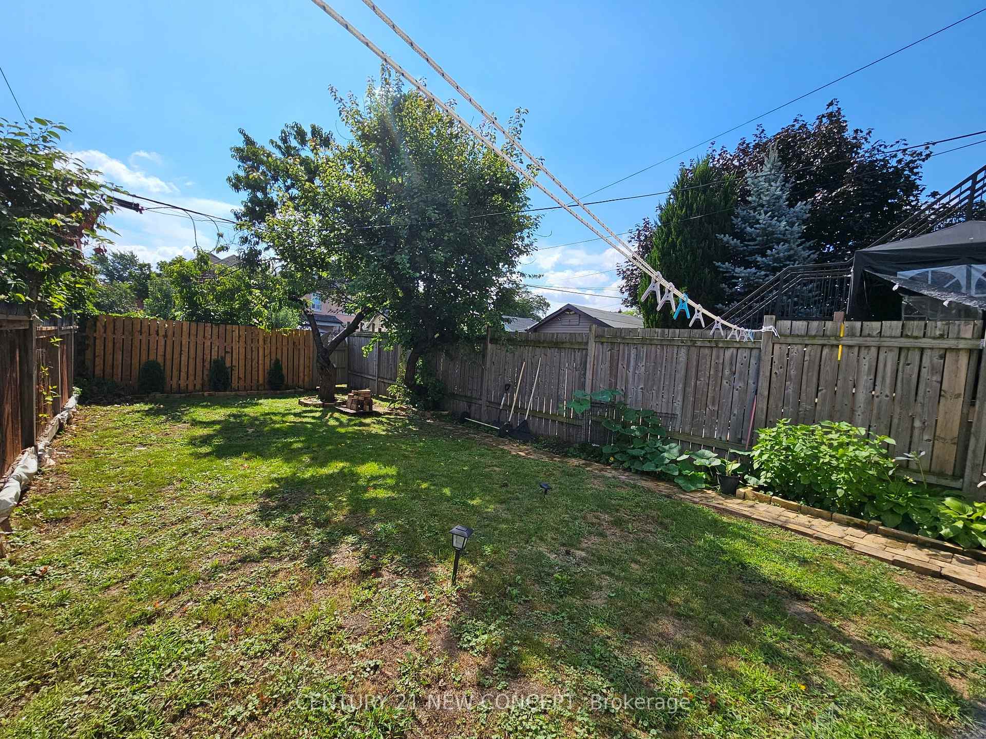 Photo 24 of 106 Emerald Street N, Hamilton, Landsdale — HOMEH