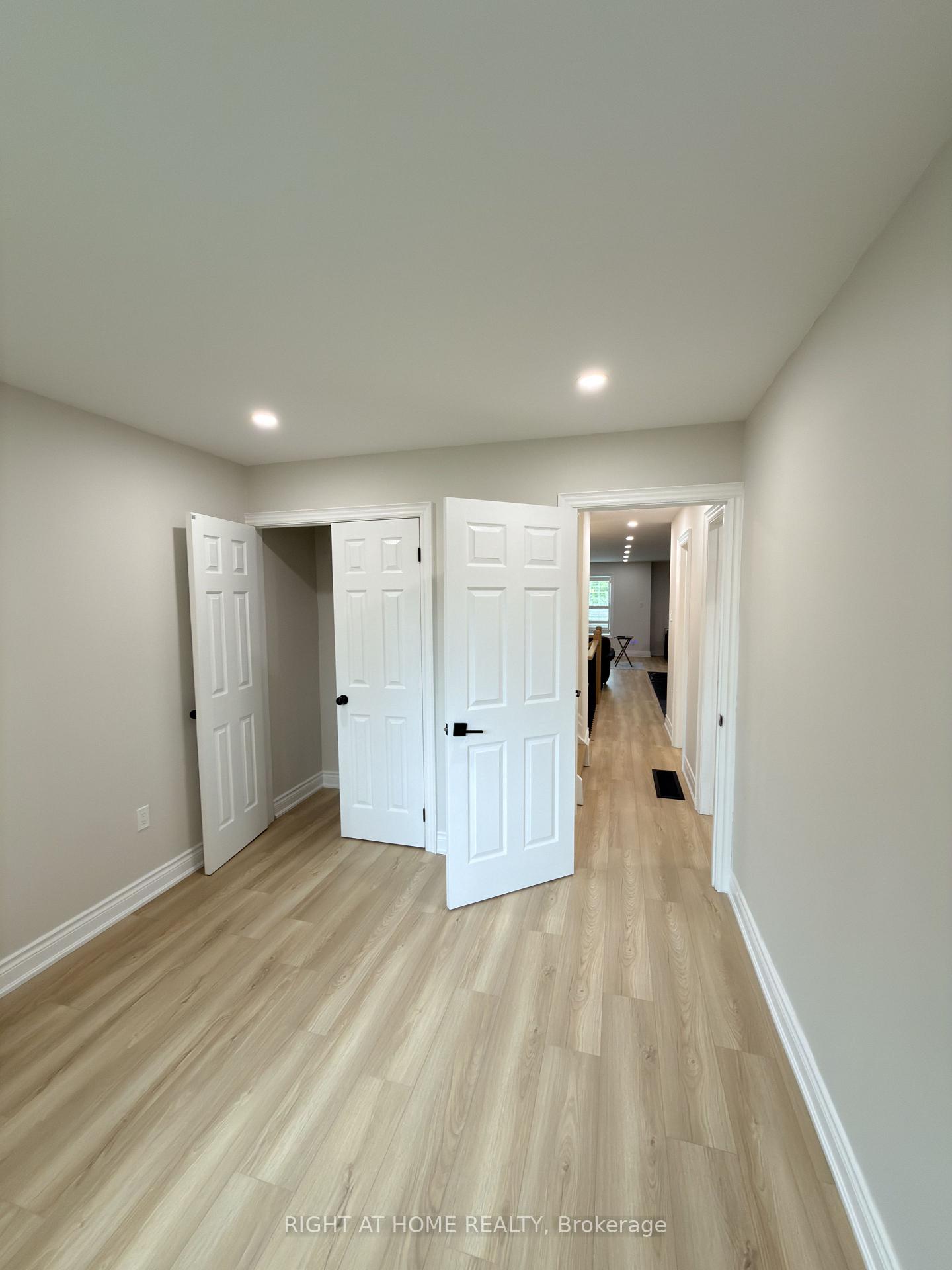 Photo 14 of Unit Main, 73 Barre Drive, Barrie, Painswick North — HOMEH