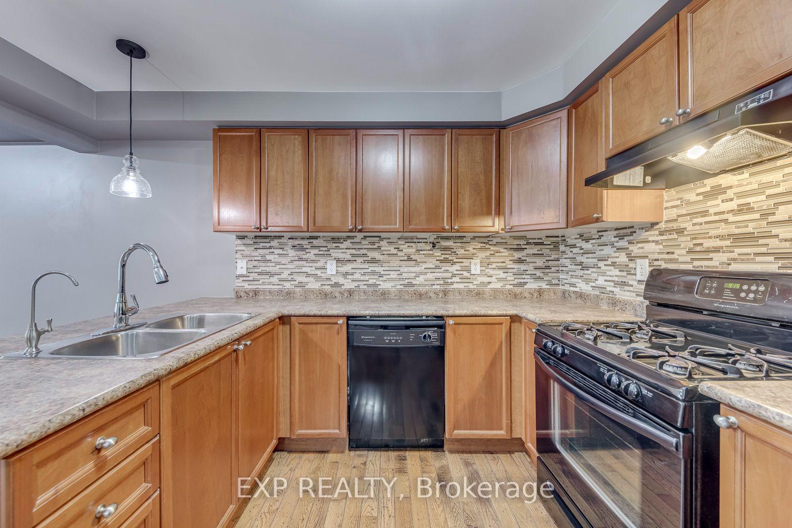 Photo 9 of 3034 Dewridge Avenue, Oakville, Bronte Creek — HOMEH