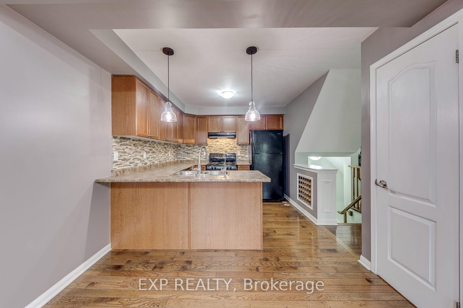 Photo 12 of 3034 Dewridge Avenue, Oakville, Bronte Creek — HOMEH