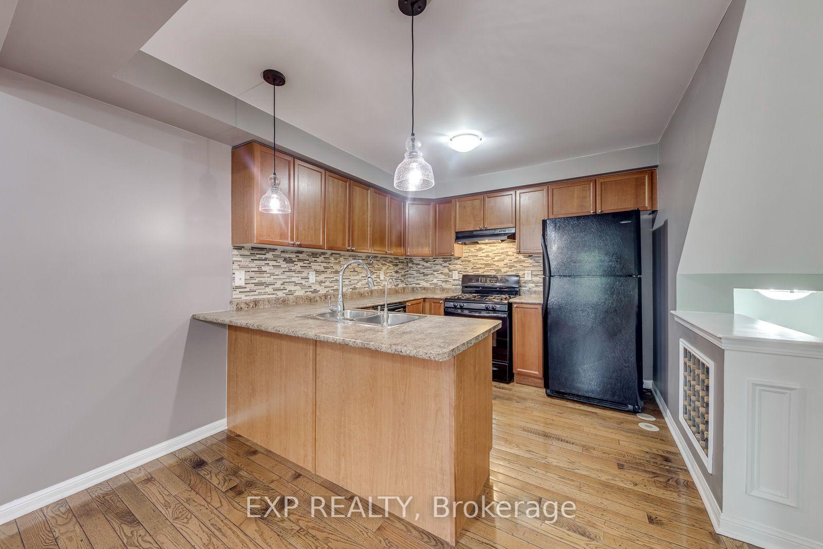 Photo 13 of 3034 Dewridge Avenue, Oakville, Bronte Creek — HOMEH