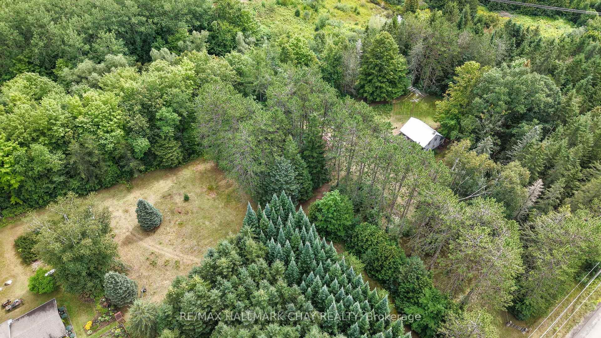 Photo 11 of 1347 Old Second Road N, Springwater, Hillsdale — HOMEH