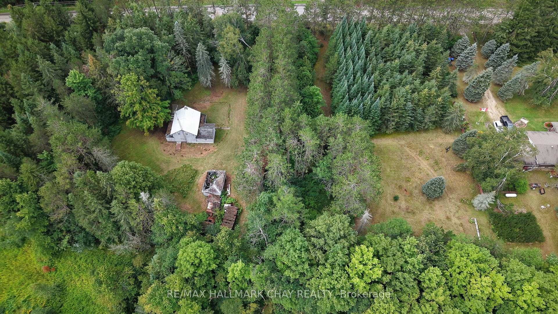 Photo 14 of 1347 Old Second Road N, Springwater, Hillsdale — HOMEH