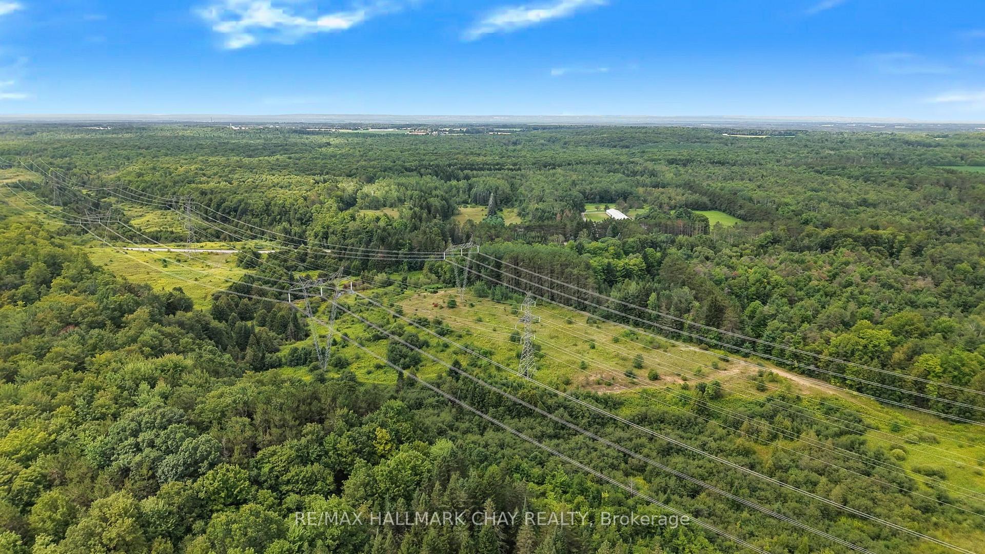 Photo 16 of 1347 Old Second Road N, Springwater, Hillsdale — HOMEH