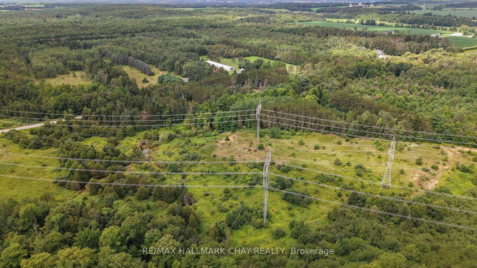 Photo 18 of 1347 Old Second Road N, Springwater, Hillsdale — HOMEH