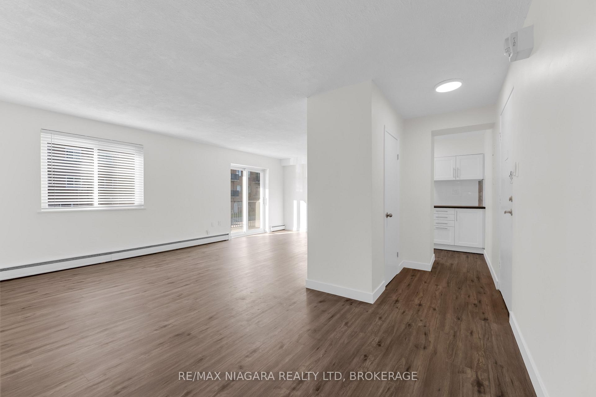 Photo 16 of Unit 25, 452 Carlton Street, St. Catharines, Facer — HOMEH