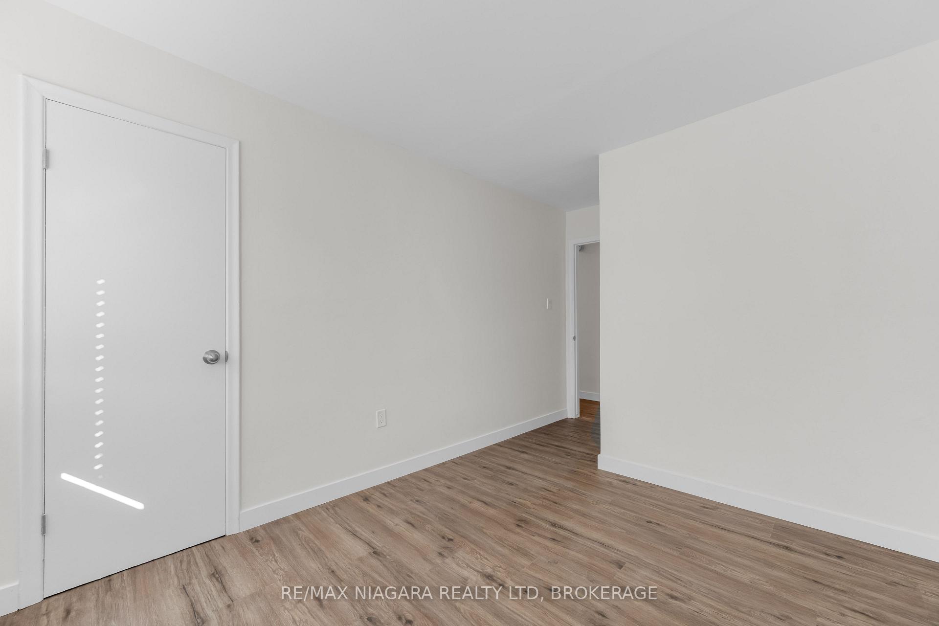 Photo 23 of Unit 25, 452 Carlton Street, St. Catharines, Facer — HOMEH