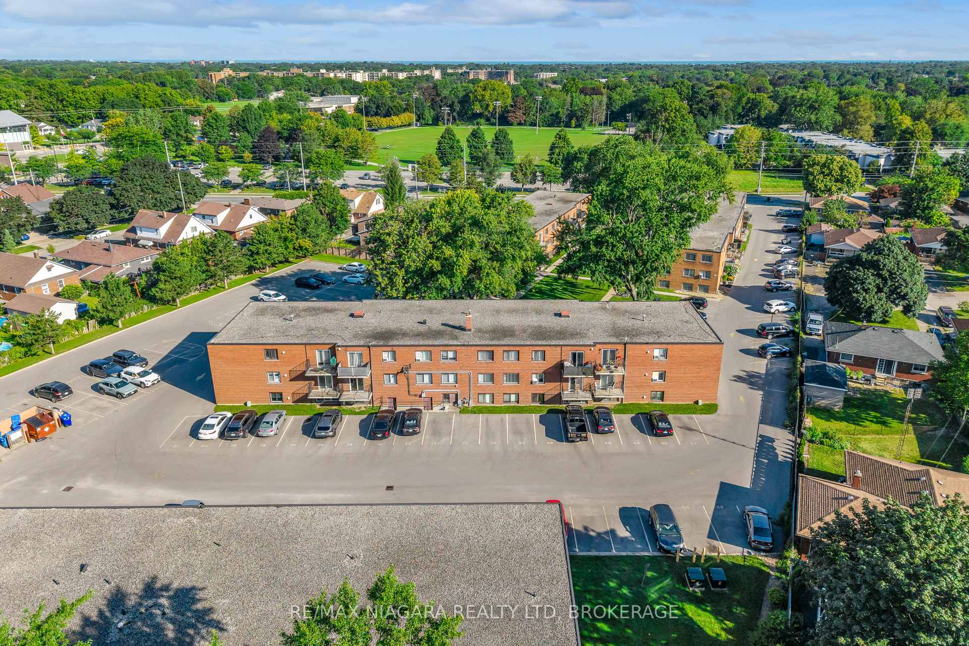 Photo 28 of Unit 25, 452 Carlton Street, St. Catharines, Facer — HOMEH