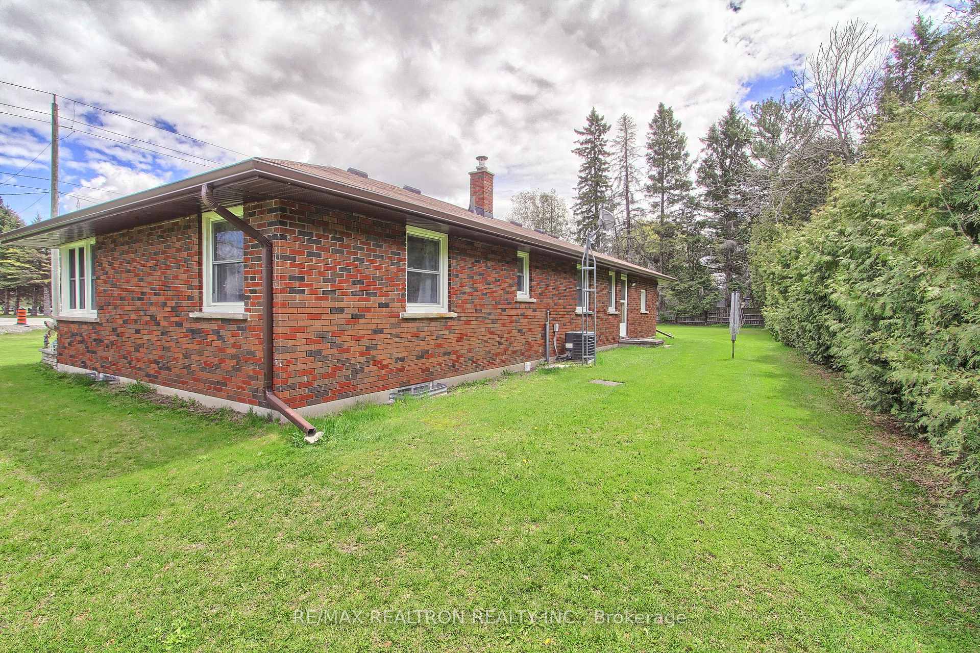 Photo 19 of 24342 Highway 48, Georgina, Baldwin — HOMEH