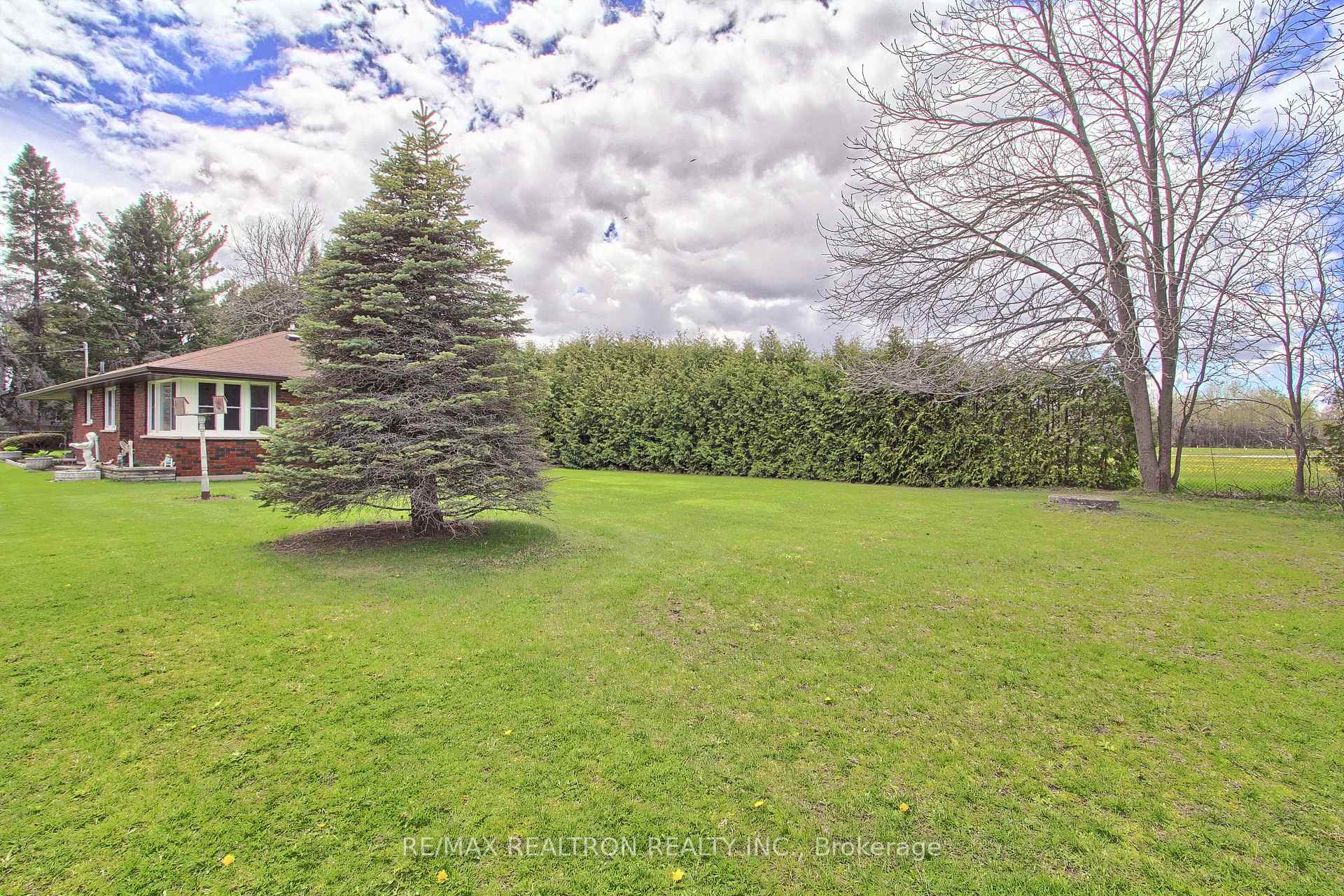 Photo 21 of 24342 Highway 48, Georgina, Baldwin — HOMEH