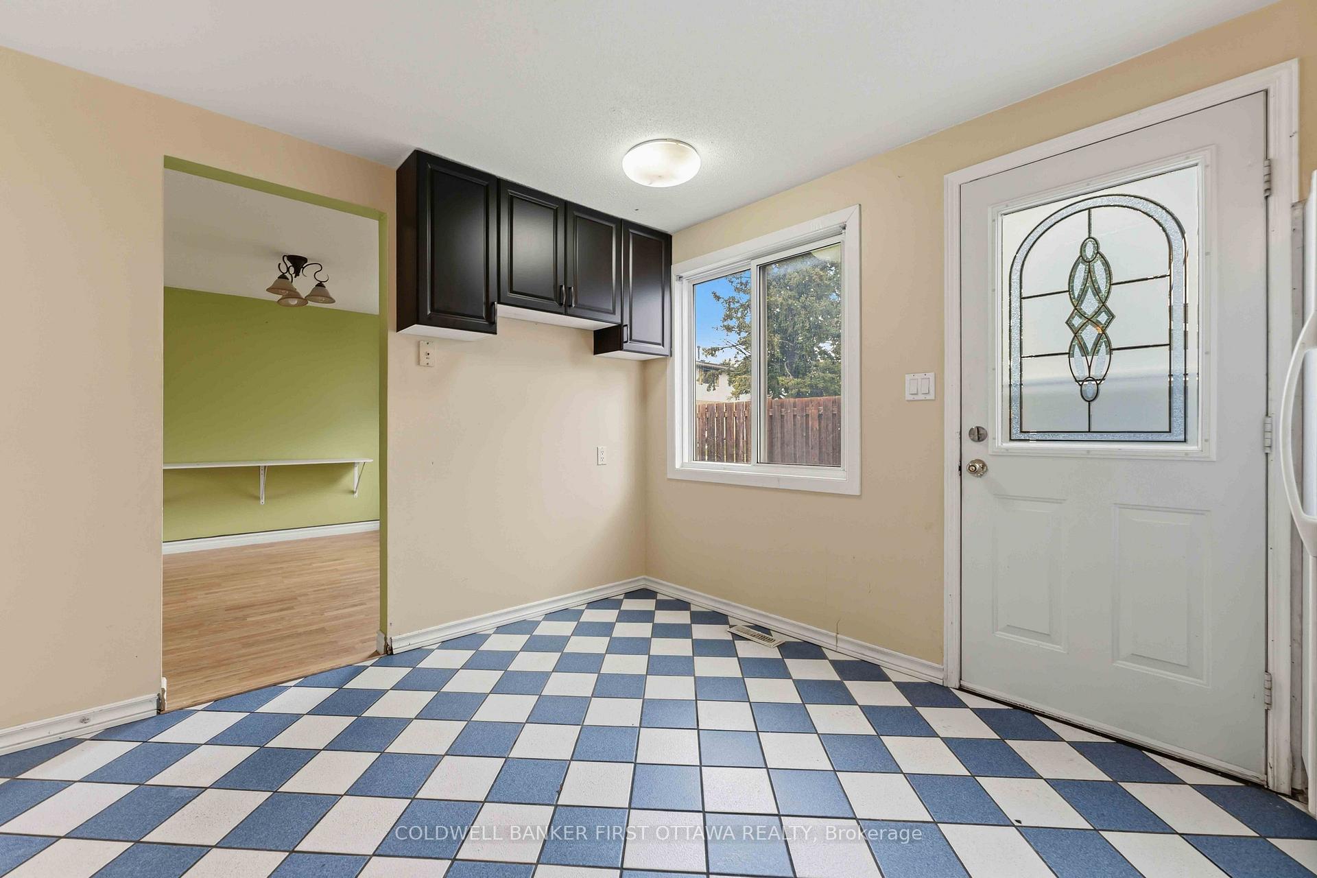 Photo 14 of Unit 73, 1532 Beaverpond Drive, Ottawa, Pineview — HOMEH