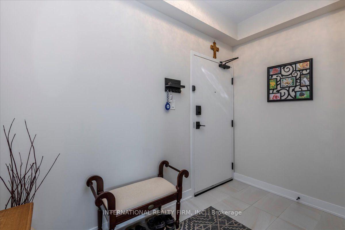 Photo 7 of Unit 301, 8 Culinary Lane, Barrie, Rural Barrie Southeast — HOMEH