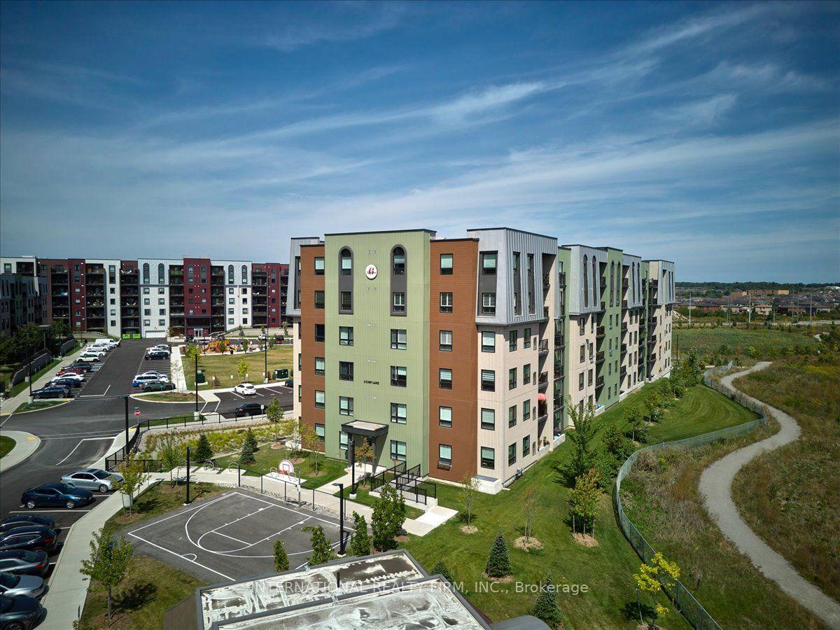 Photo 29 of Unit 301, 8 Culinary Lane, Barrie, Rural Barrie Southeast — HOMEH