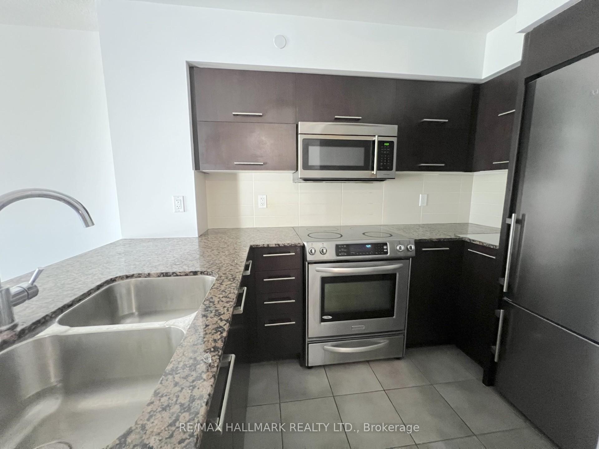Photo 6 of Unit 607, 5162 Yonge Street, North York, Willowdale West — HOMEH