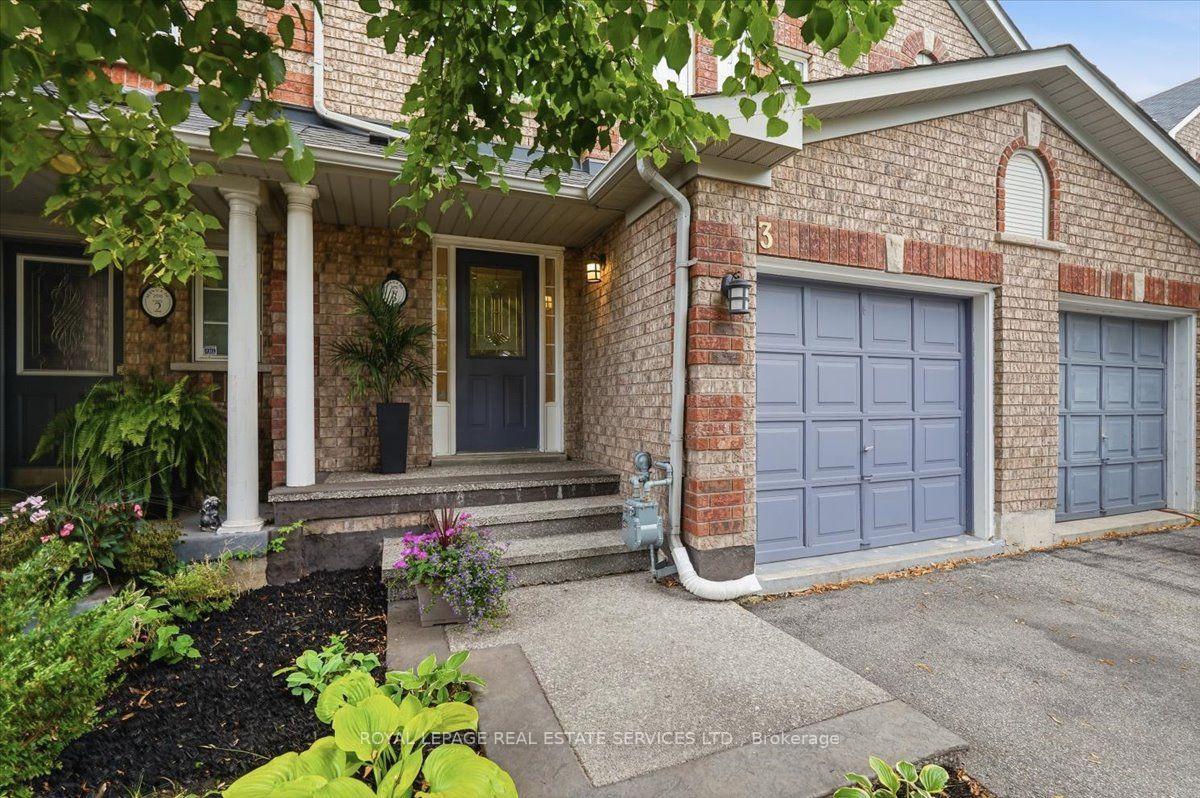 Photo 3 of Unit 3, 2970 Berwick Drive, Burlington, Rose — HOMEH