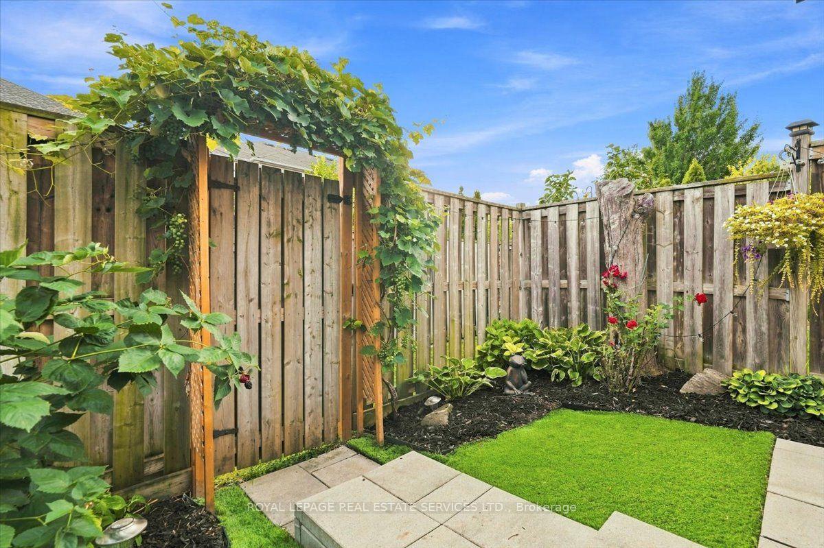 Photo 36 of Unit 3, 2970 Berwick Drive, Burlington, Rose — HOMEH