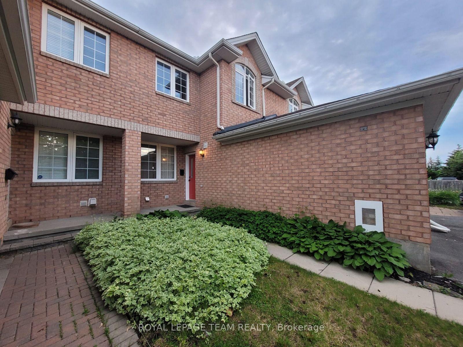 Photo 2 of 91 Scout Street, Ottawa, Central Park — HOMEH