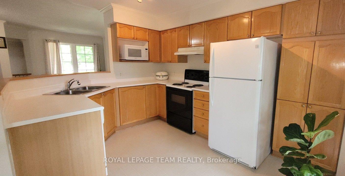 Photo 13 of 91 Scout Street, Ottawa, Central Park — HOMEH