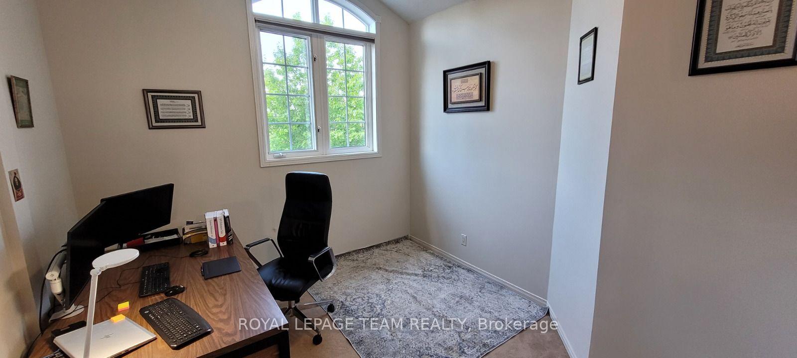 Photo 24 of 91 Scout Street, Ottawa, Central Park — HOMEH