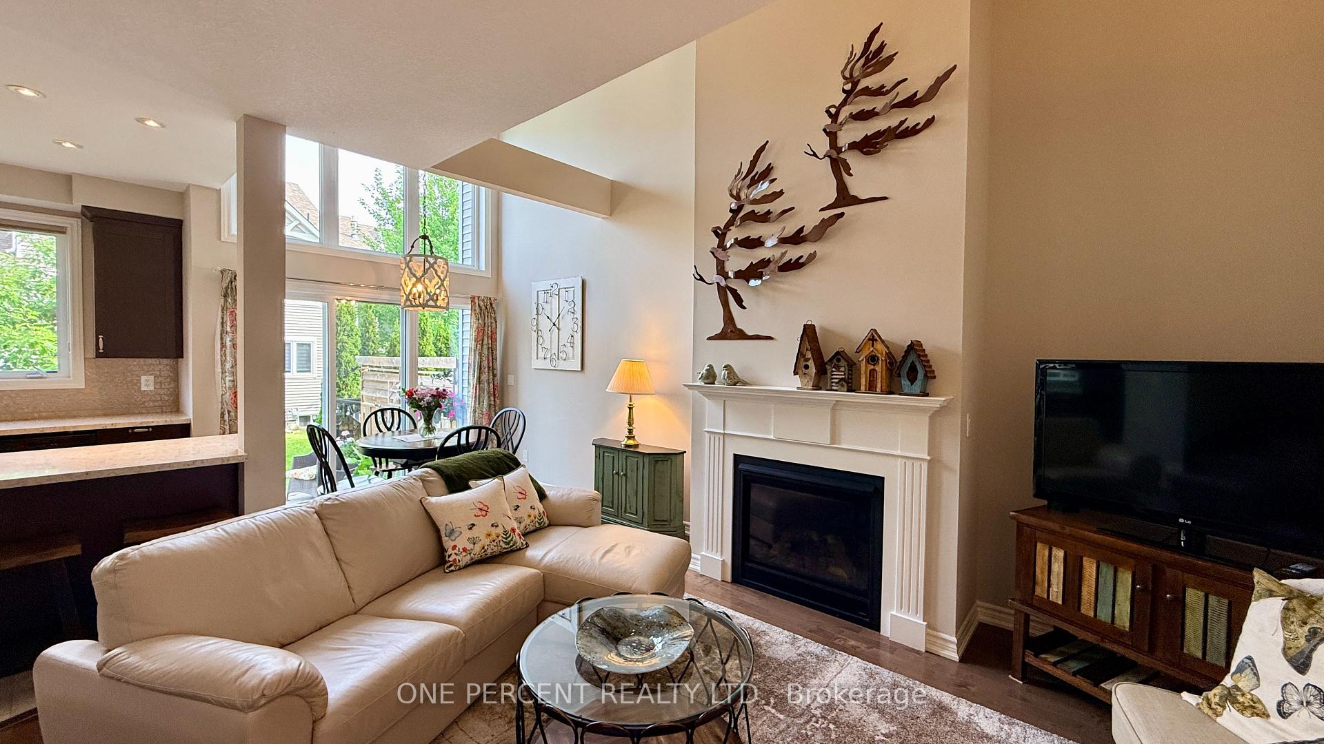 Photo 4 of 37 Lett Avenue, Collingwood — HOMEH