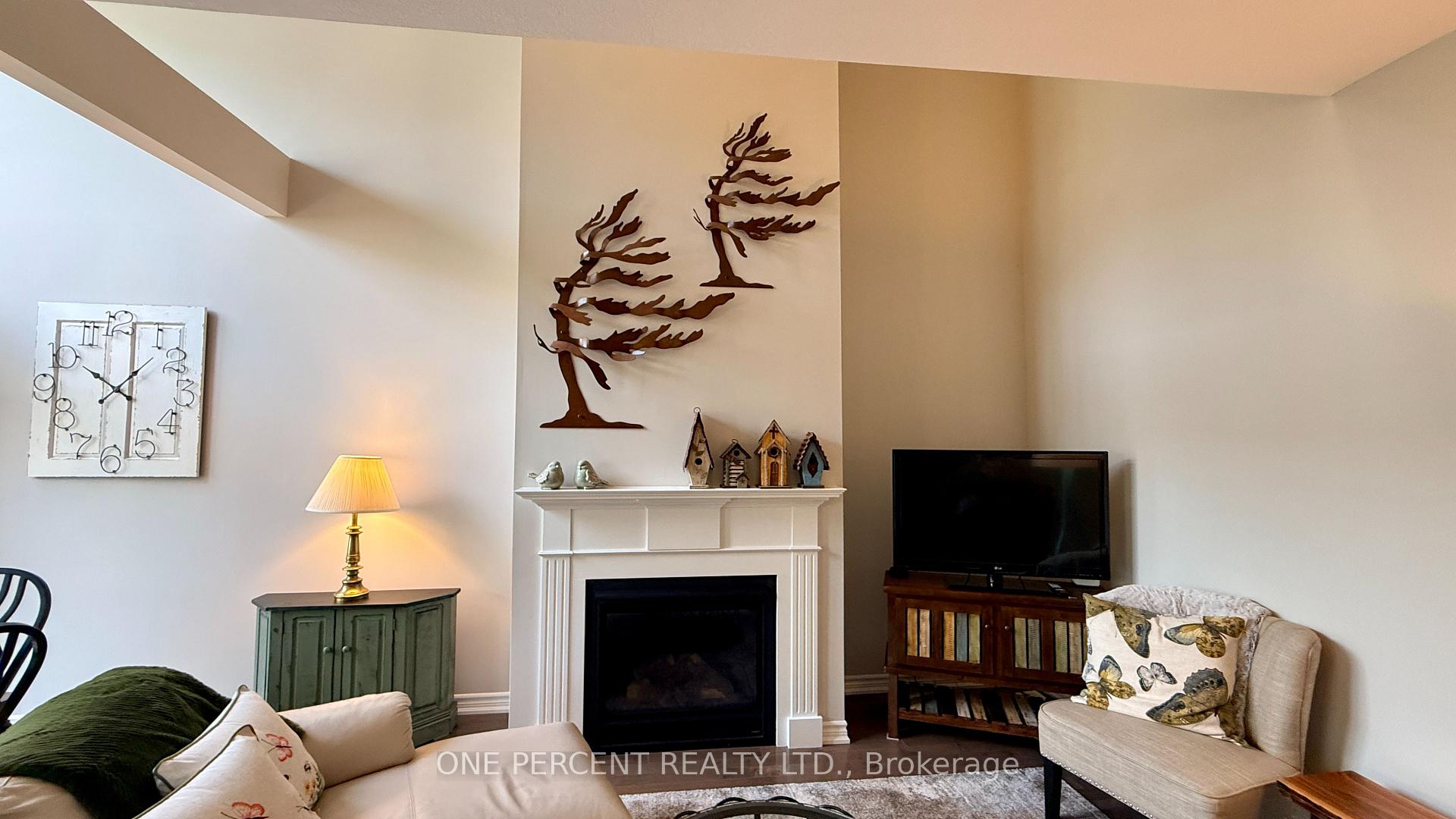Photo 5 of 37 Lett Avenue, Collingwood — HOMEH