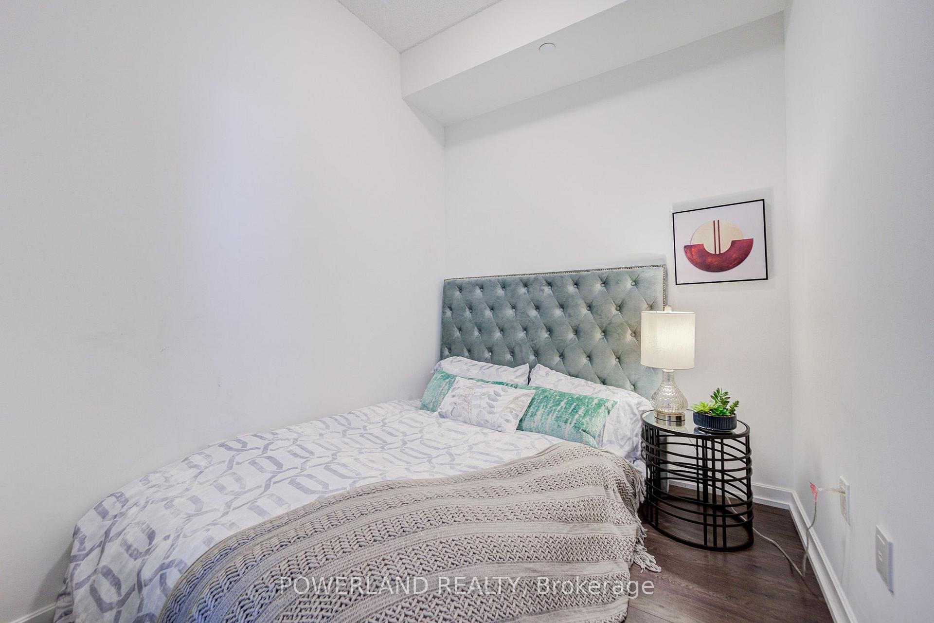 Photo 12 of Unit 807, 52 Forest Manor Road, North York, Henry Farm — HOMEH