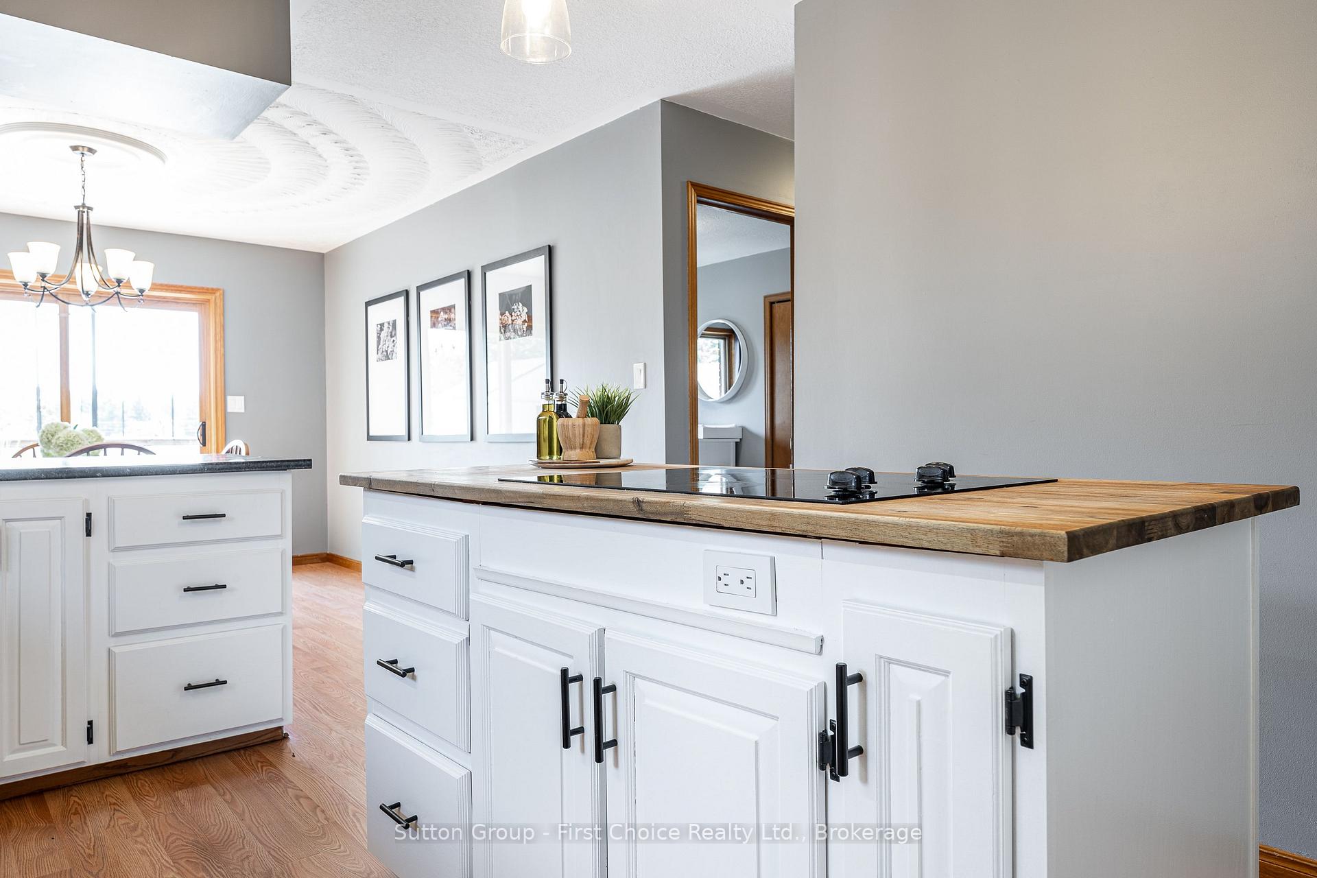 Photo 12 of 23 Sprung Court, Stratford — HOMEH