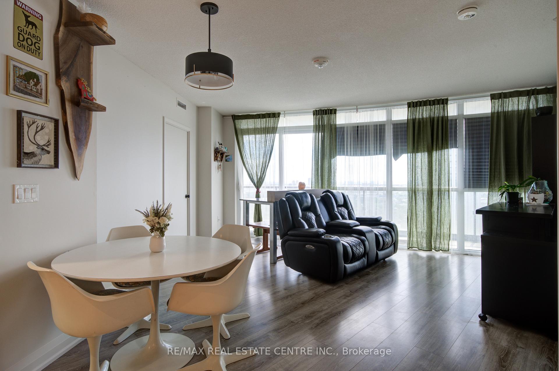 Photo 11 of Unit 2608, 30 Gibbs Road, Etobicoke, Islington-City Centre West — HOMEH