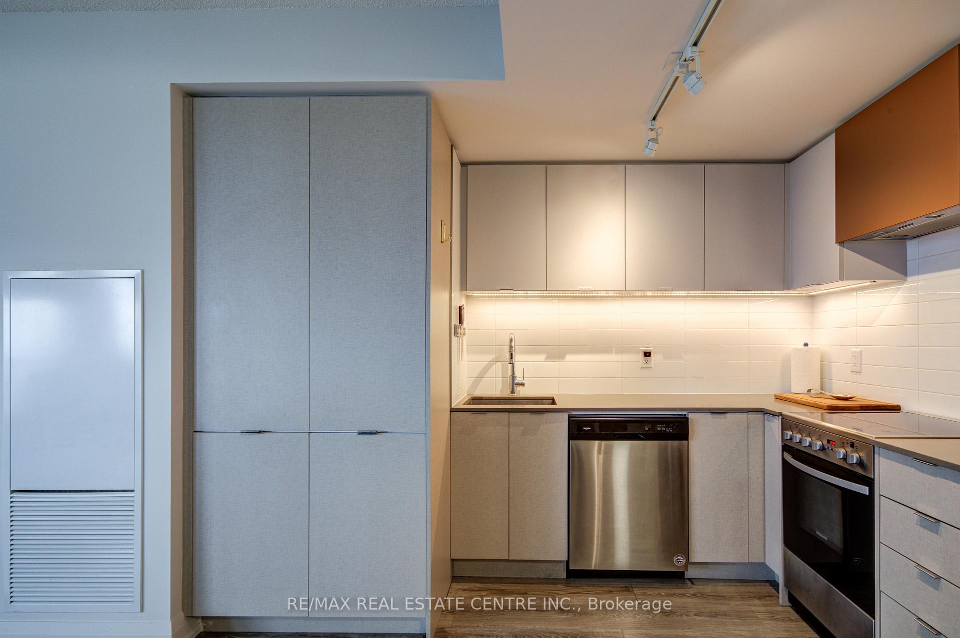 Photo 13 of Unit 2608, 30 Gibbs Road, Etobicoke, Islington-City Centre West — HOMEH