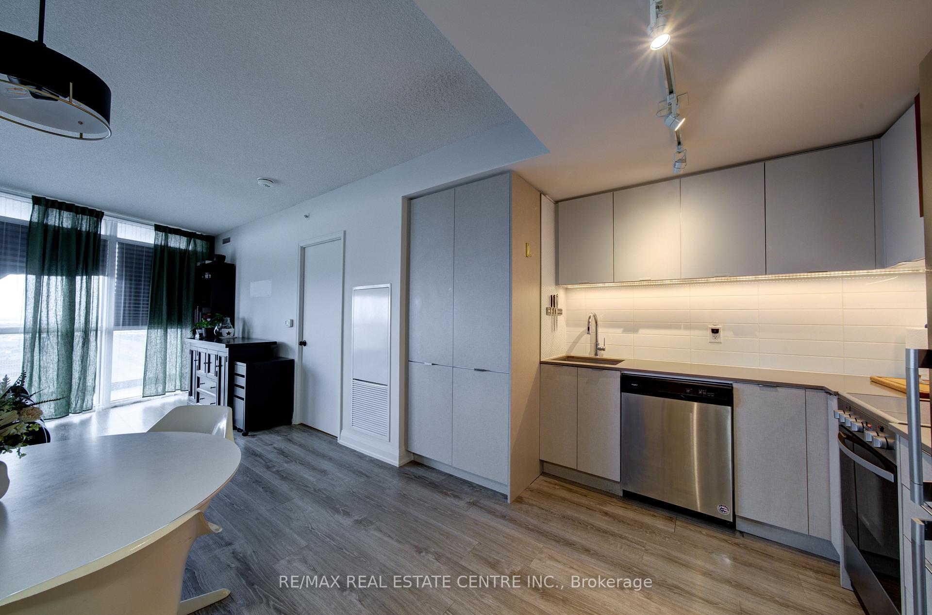 Photo 17 of Unit 2608, 30 Gibbs Road, Etobicoke, Islington-City Centre West — HOMEH