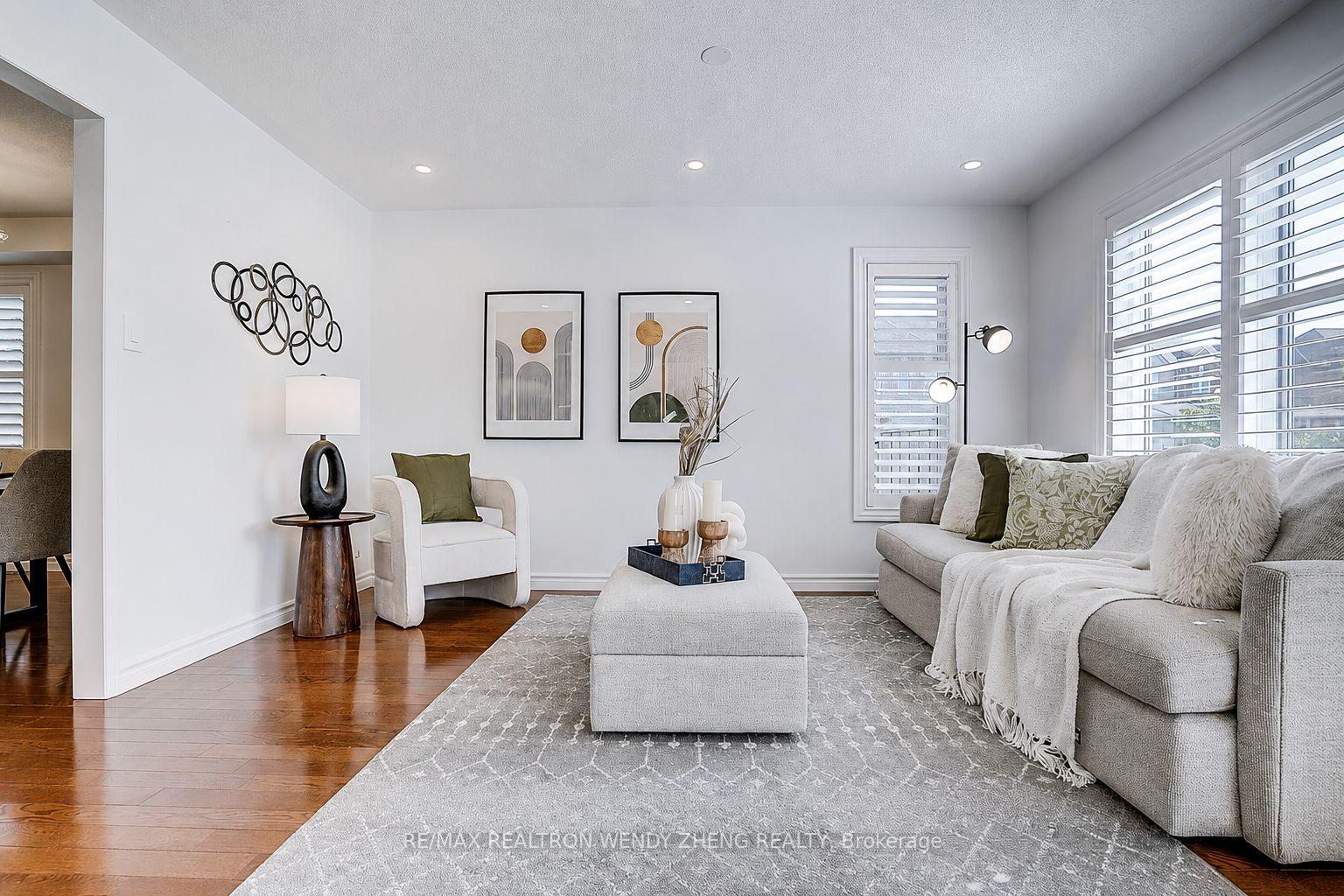 Photo 5 of 16 Anita Drive, Markham, Village Green-South Unionville — HOMEH