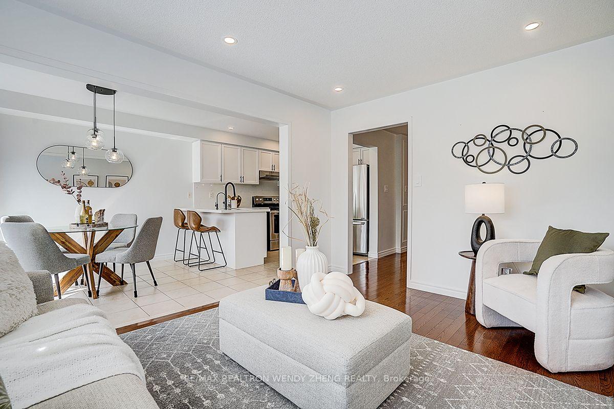 Photo 11 of 16 Anita Drive, Markham, Village Green-South Unionville — HOMEH