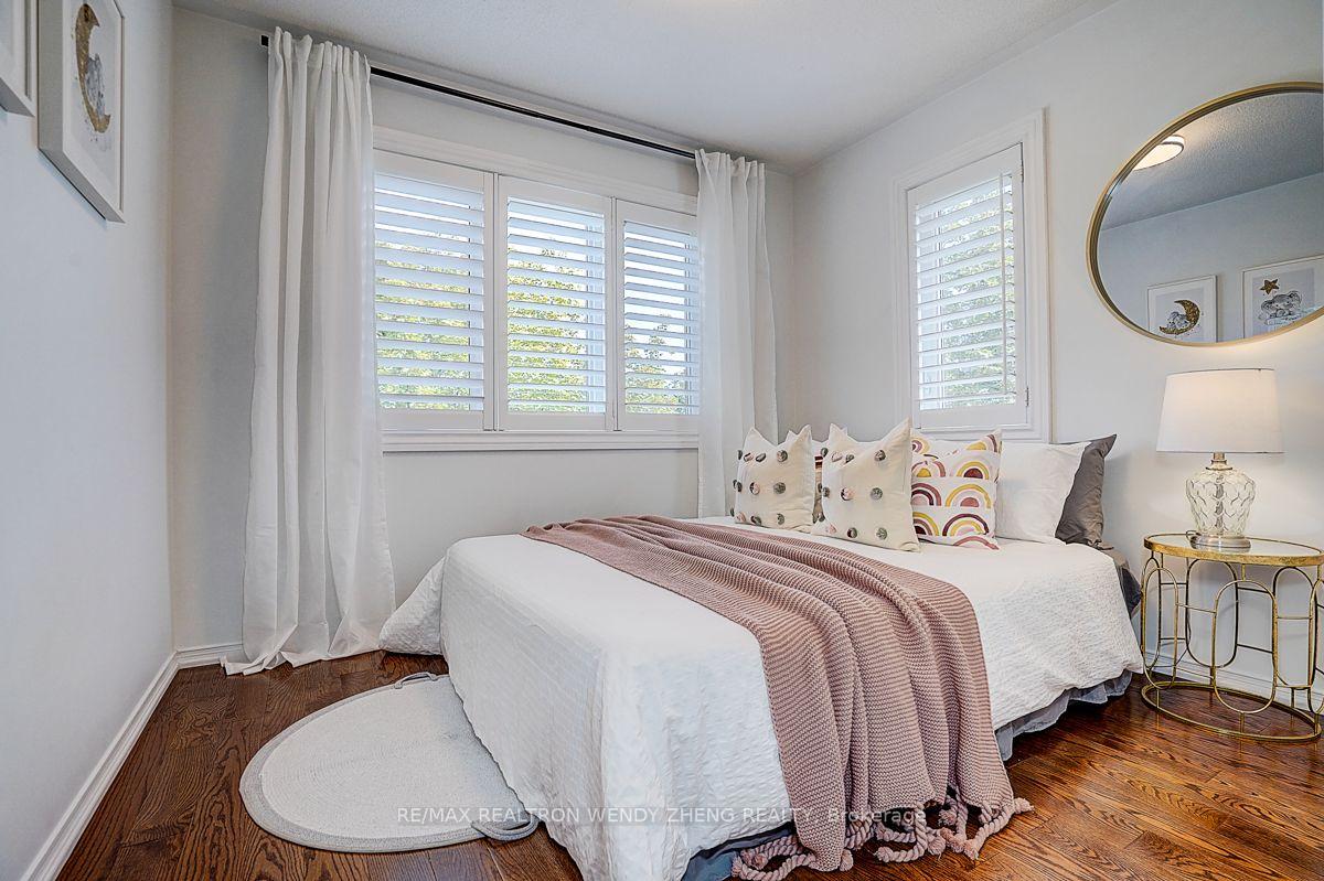 Photo 28 of 16 Anita Drive, Markham, Village Green-South Unionville — HOMEH