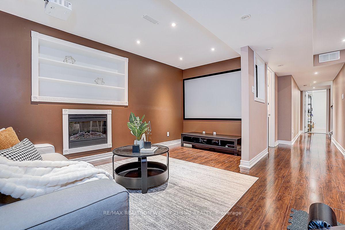 Photo 34 of 16 Anita Drive, Markham, Village Green-South Unionville — HOMEH