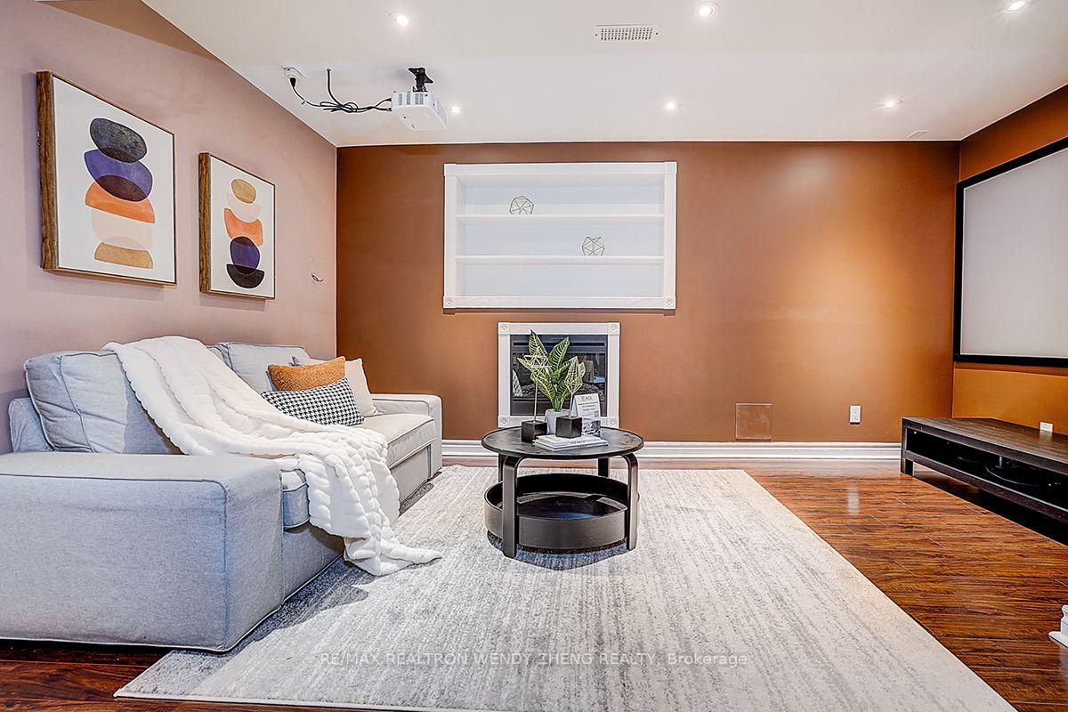 Photo 35 of 16 Anita Drive, Markham, Village Green-South Unionville — HOMEH