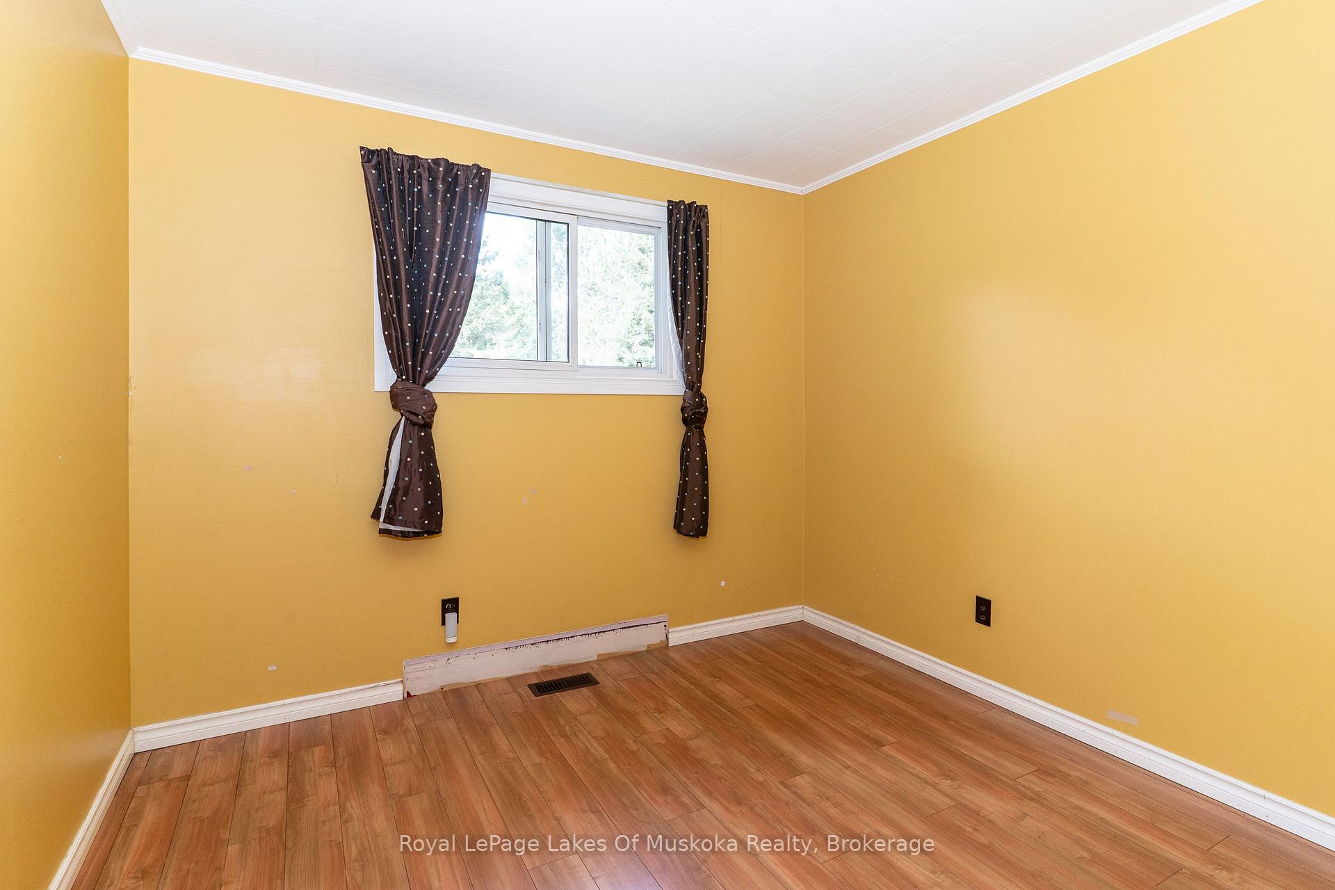 Photo 18 of 20 Sander Drive, Bracebridge, Macaulay — HOMEH