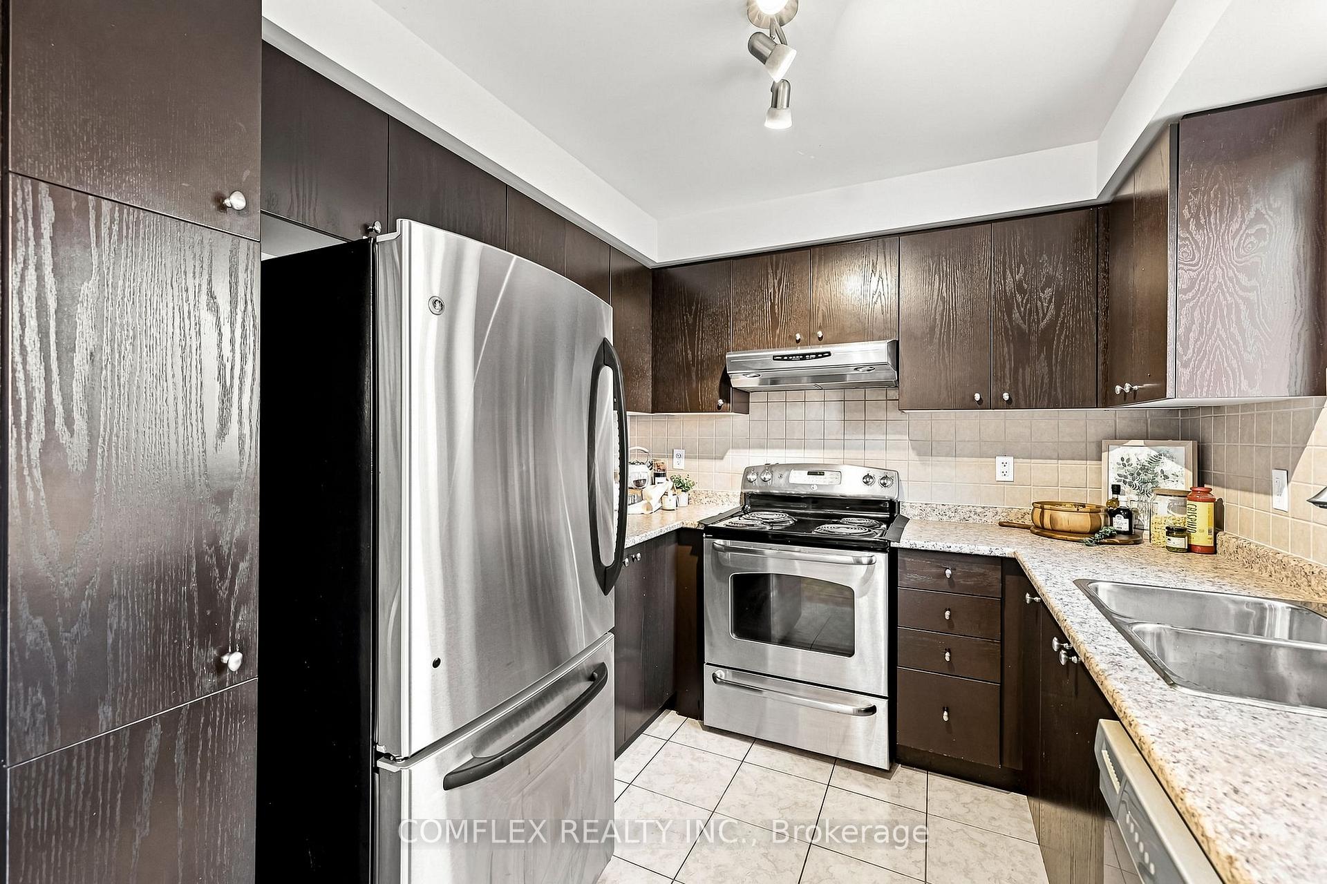 Photo 15 of 5 Rich Crescent, Whitby, Williamsburg — HOMEH