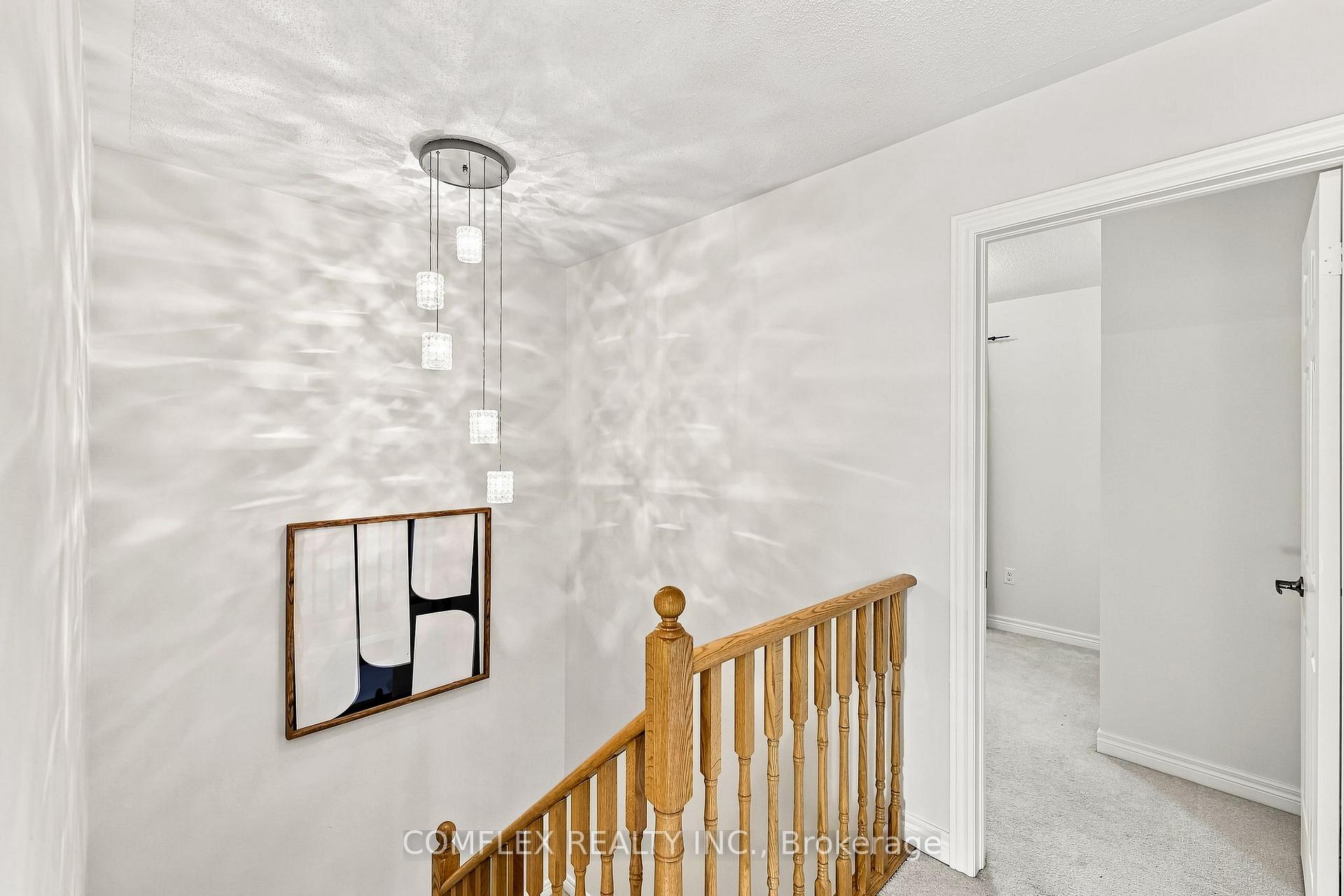 Photo 20 of 5 Rich Crescent, Whitby, Williamsburg — HOMEH