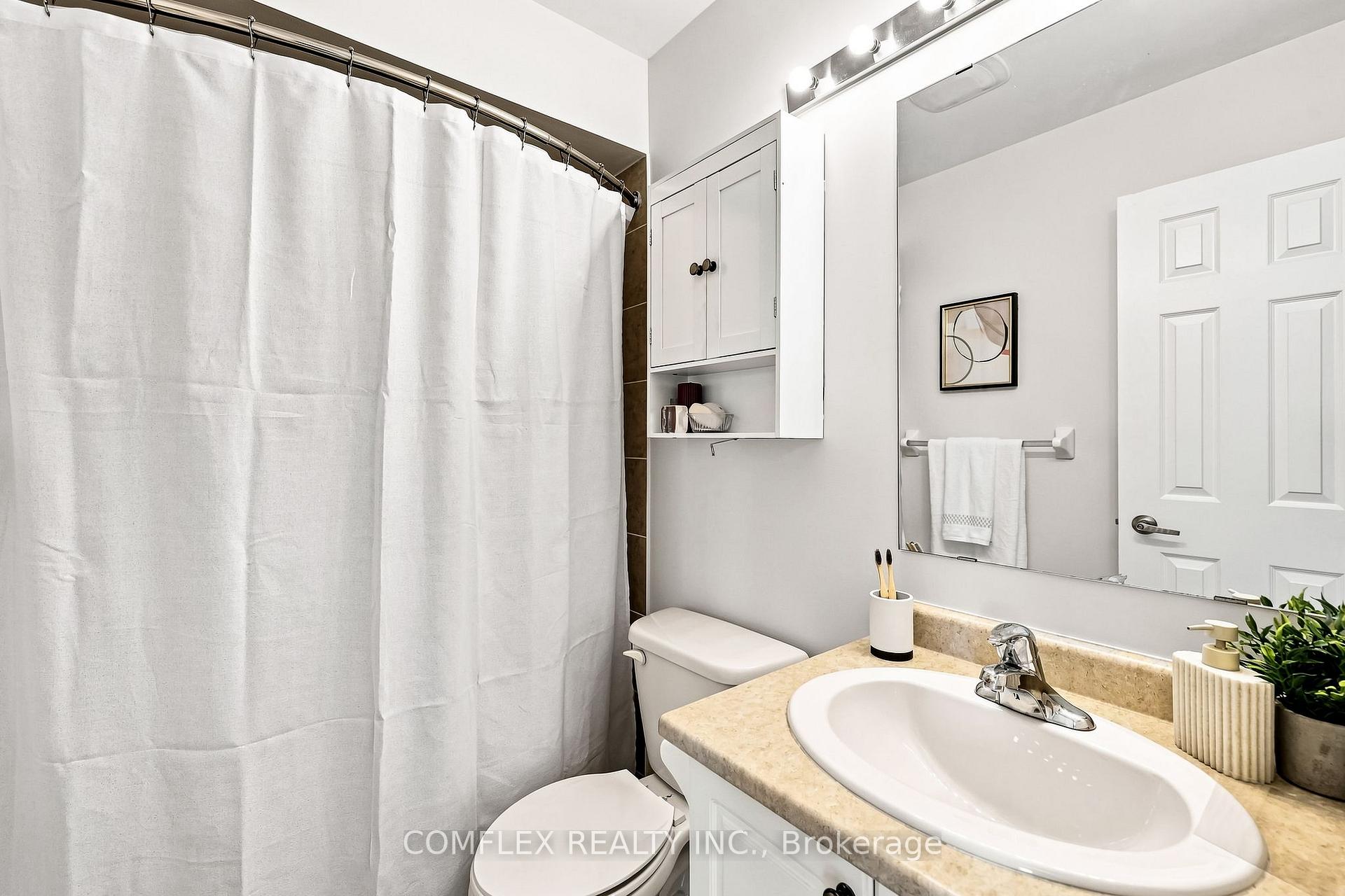 Photo 28 of 5 Rich Crescent, Whitby, Williamsburg — HOMEH