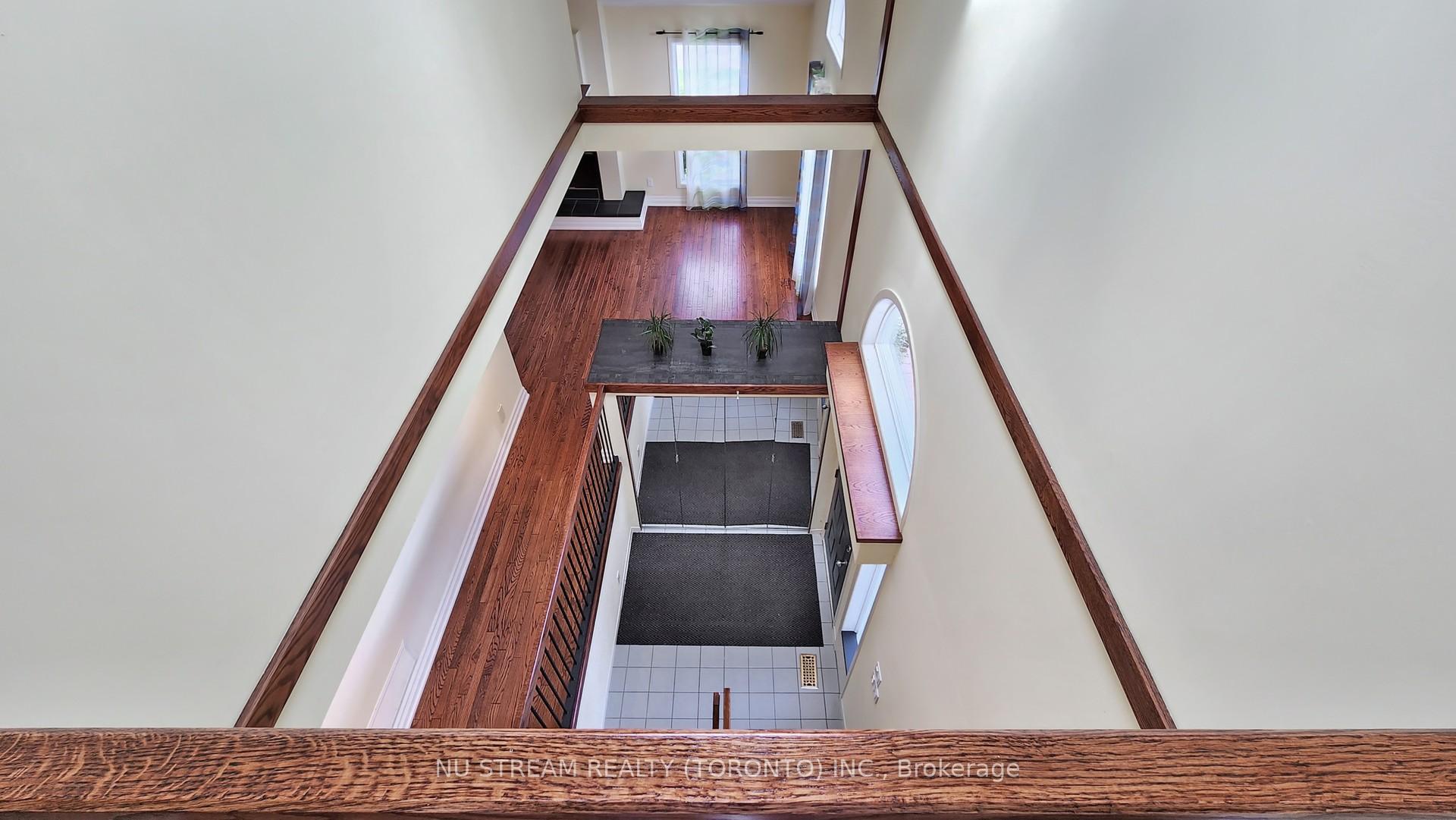 Photo 18 of 15 Bond Crescent, Richmond Hill, Oak Ridges — HOMEH
