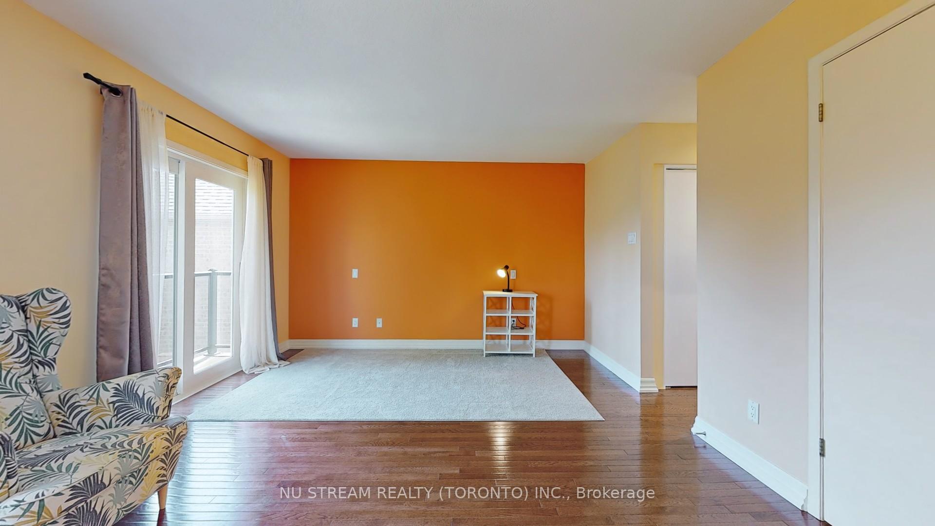 Photo 27 of 15 Bond Crescent, Richmond Hill, Oak Ridges — HOMEH