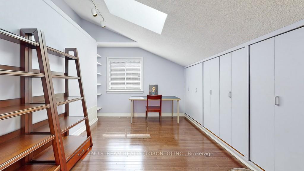 Photo 30 of 15 Bond Crescent, Richmond Hill, Oak Ridges — HOMEH