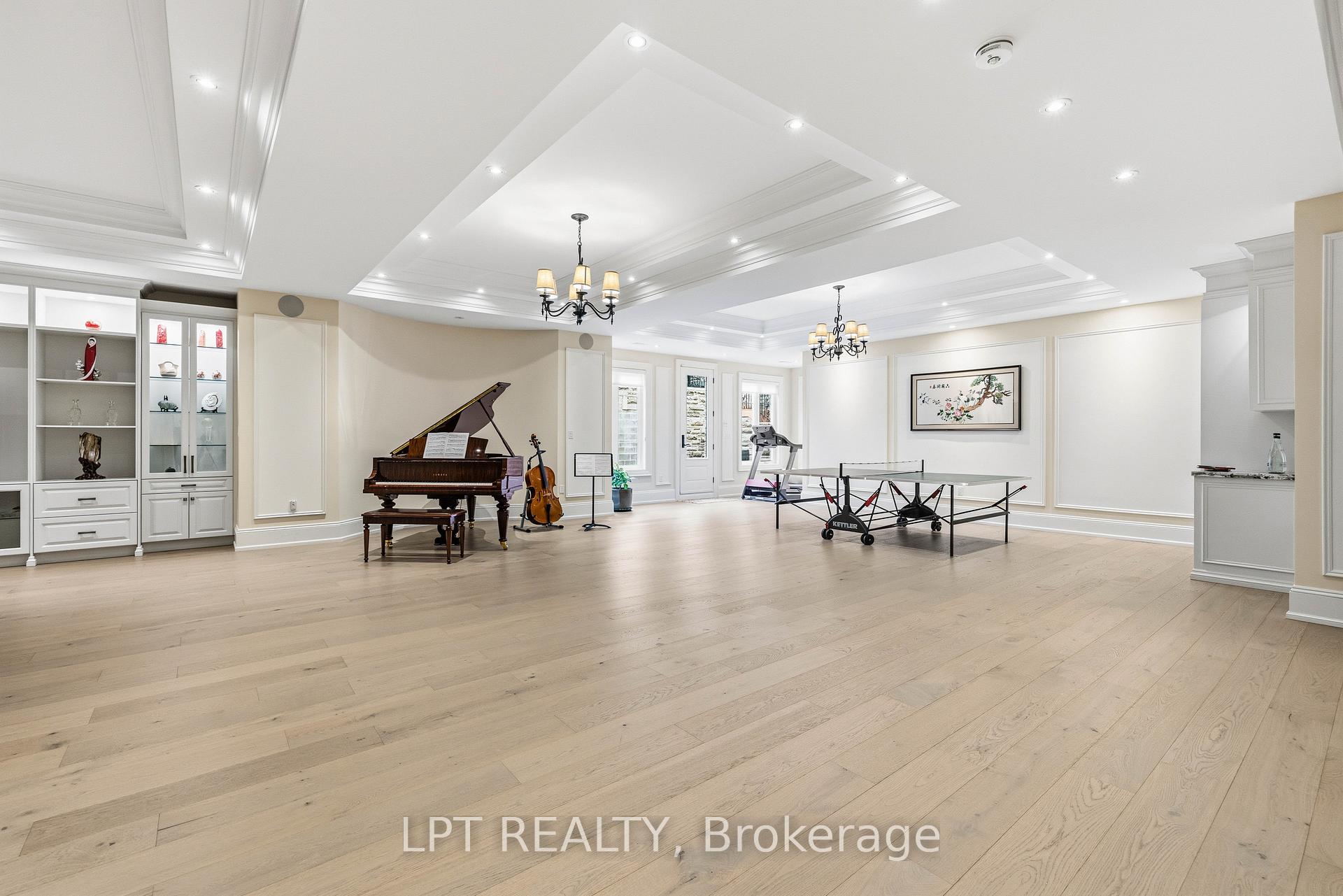 Photo 44 of 256 Patricia Drive, King, King City — HOMEH