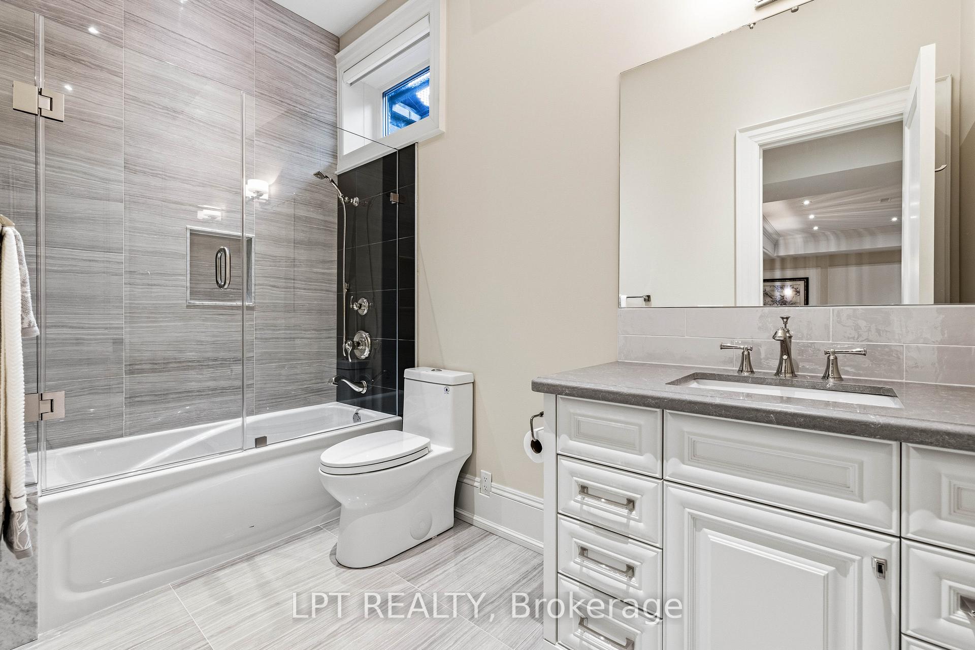 Photo 48 of 256 Patricia Drive, King, King City — HOMEH