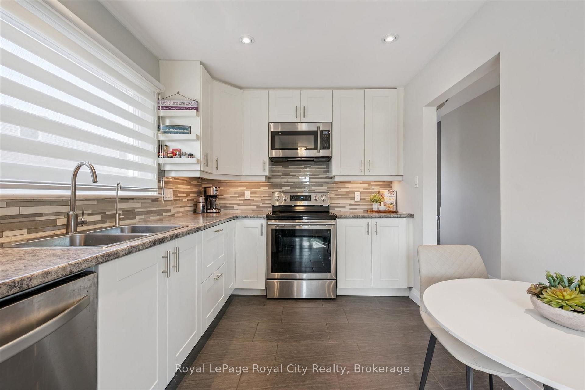 Photo 10 of 103 William Street, Guelph, St. George's — HOMEH