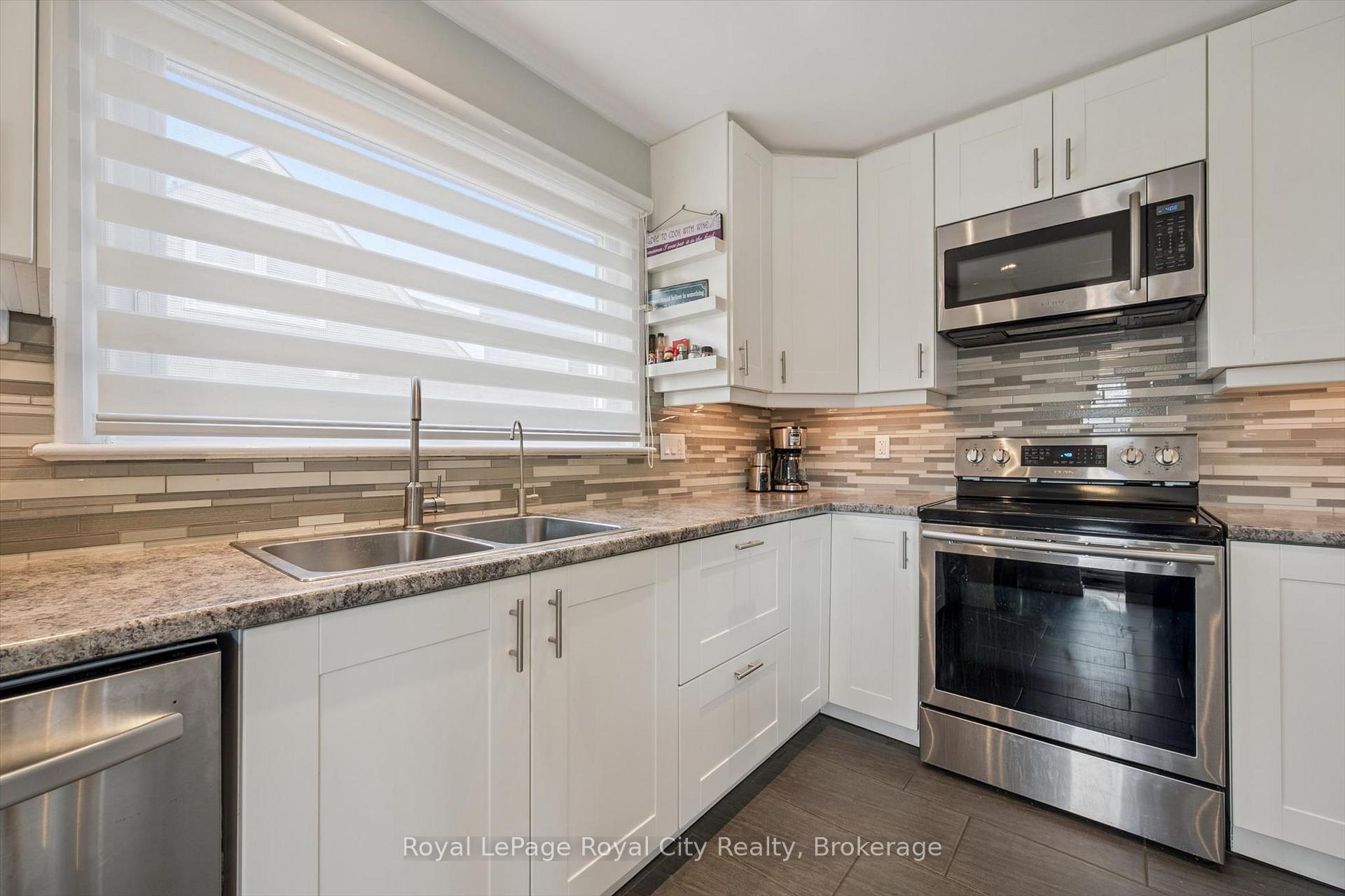 Photo 11 of 103 William Street, Guelph, St. George's — HOMEH
