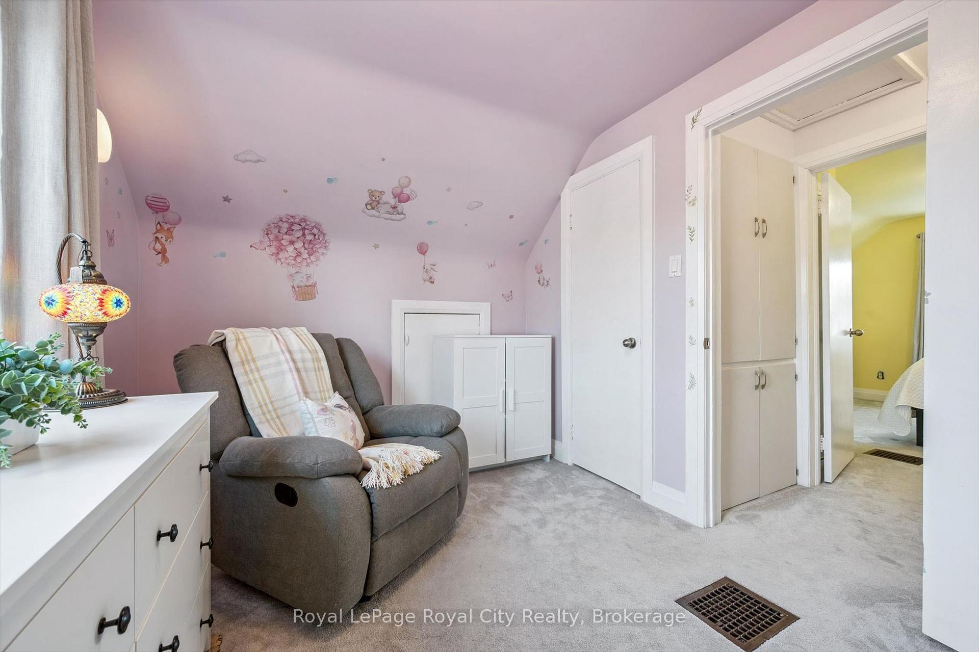 Photo 21 of 103 William Street, Guelph, St. George's — HOMEH