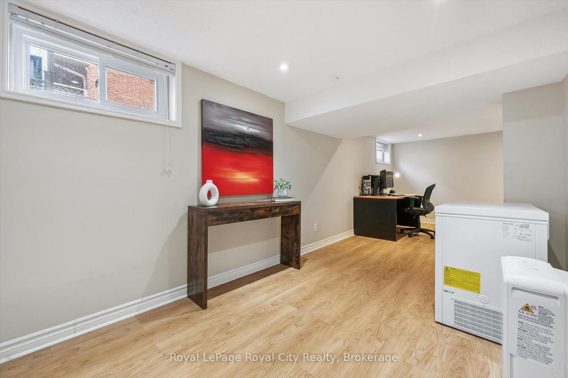Photo 22 of 103 William Street, Guelph, St. George's — HOMEH