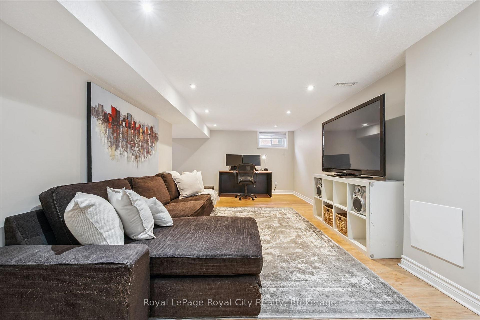 Photo 28 of 103 William Street, Guelph, St. George's — HOMEH